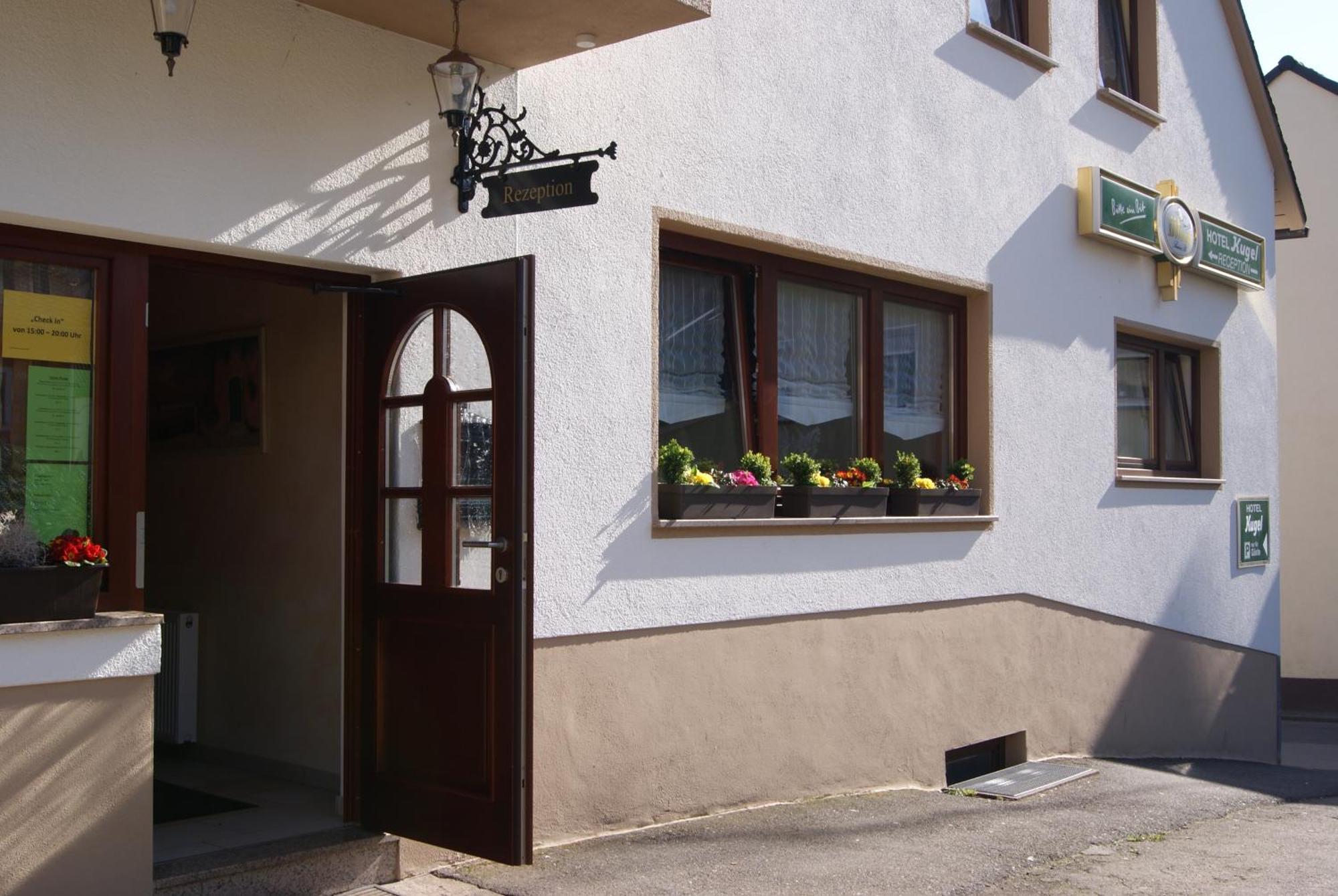 Hotel Kugel Трир Екстериор снимка